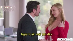 "Dùng sức mạnh để đẩy" Người đẹp gợi cảm thời trang cúp G, lấy bộ ngực ra và mút chúng, đưa máy đóng cọc vào, khiến cô gái đạt cực khoái 4-5 lần, nhấc mông cô ấy lên và tiến vào từ phía sau...